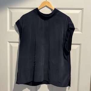 Navy athleta top
